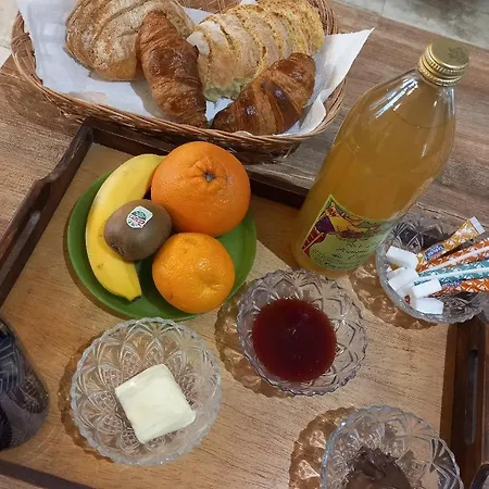 Penzion D'hotes A La Ferme De La Porte En Aix Pour 5 *